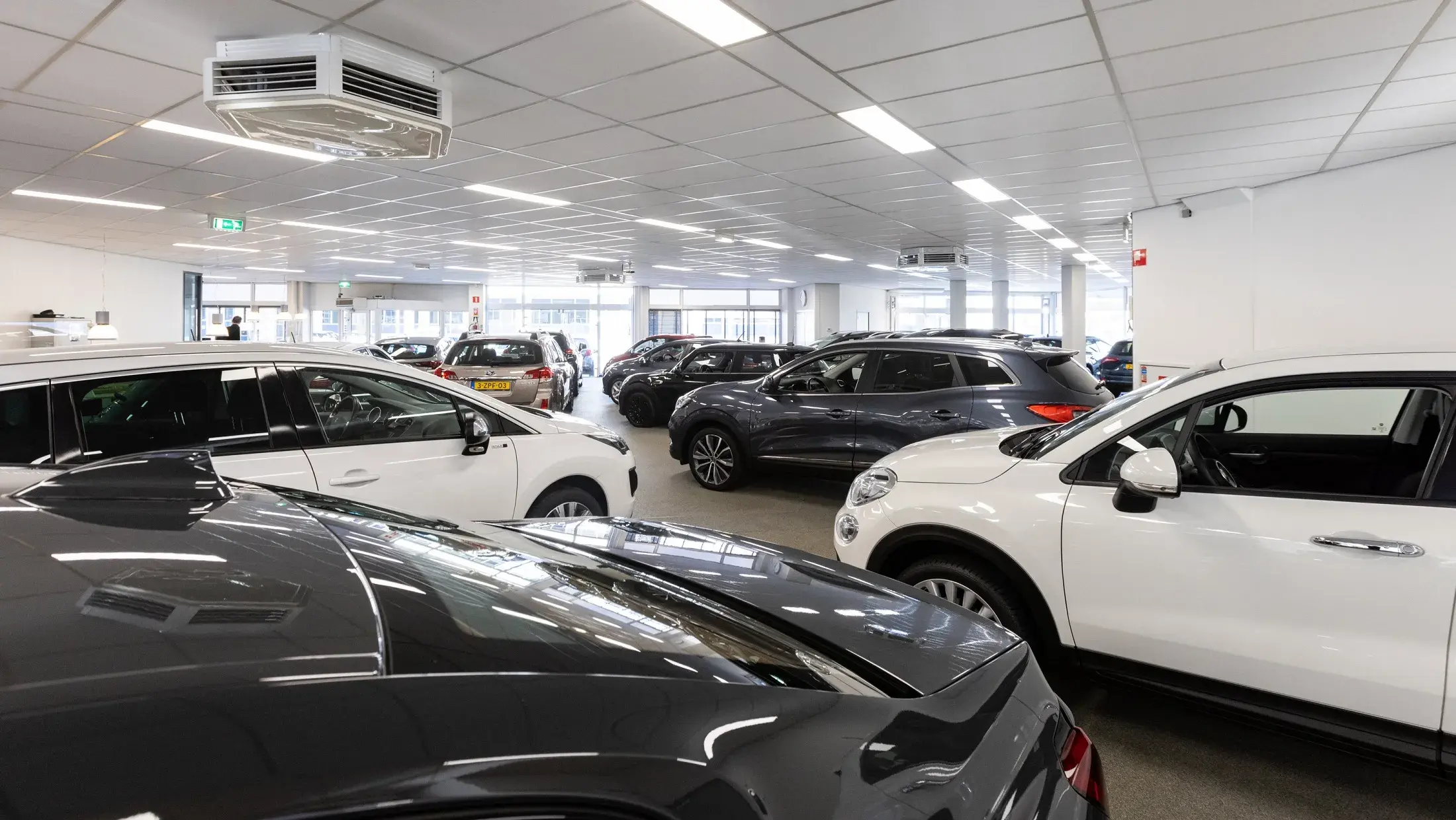 AutoKievit Rotterdam showroom